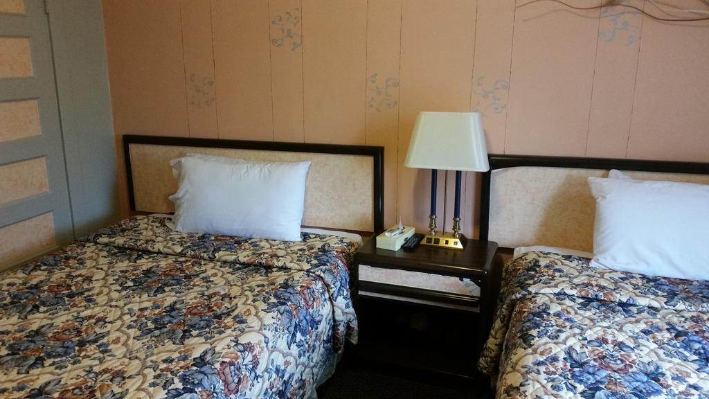 A Voyageur'S Guest House Оттава Номер фото